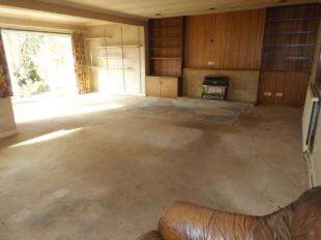  Image of 3 bedroom Detached house for sale in Ilchester Road Yeovil BA21 at Yeovil Somerset Yeovil Marsh, BA21 3BQ