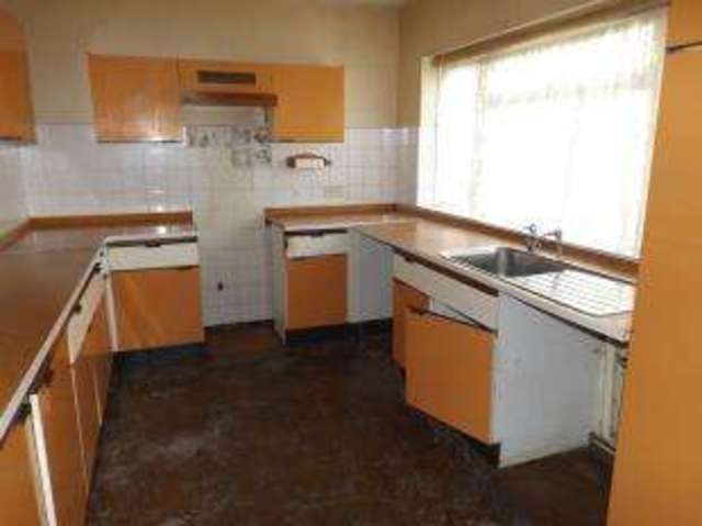  Image of 3 bedroom Detached house for sale in Ilchester Road Yeovil BA21 at Yeovil Somerset Yeovil Marsh, BA21 3BQ