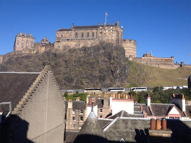  Image of 2 bedroom Flat to rent in West Port Edinburgh EH1 at Grassmarket Edinburgh Edinburgh, EH1 2LD