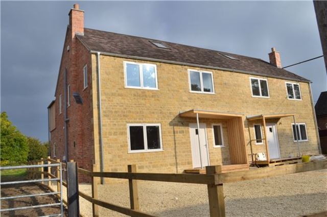  Image of 3 bedroom Cottage for sale in Beckford Beckford Tewkesbury GL20 at Back Lane Beckford Gloucestershire, GL20 7AF