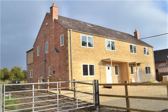  Image of 3 bedroom Cottage for sale in Beckford Beckford Tewkesbury GL20 at Back Lane Beckford Gloucestershire, GL20 7AF