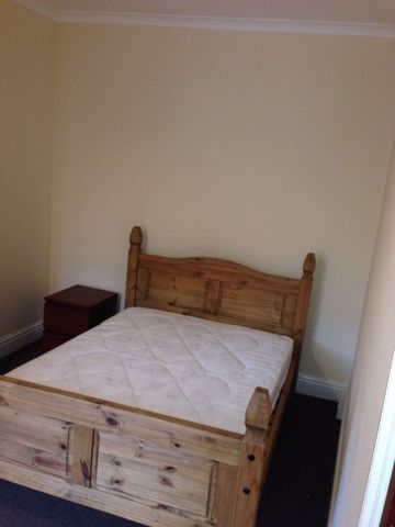  Image of 1 bedroom House Share to rent in Montague Street Doncaster DN1 at Montague Street - Room 3  Doncaster, DN1 2QY