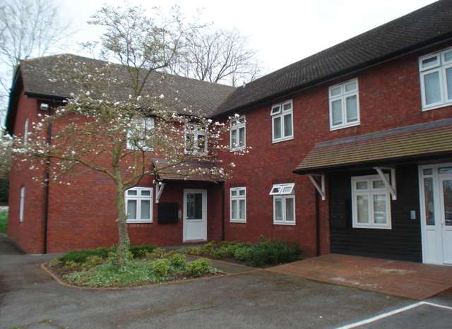  Image of 1 bedroom Flat to rent in Stirlings Road Wantage OX12 at Saxon House Stirlings Road Wantage, OX12 7ET