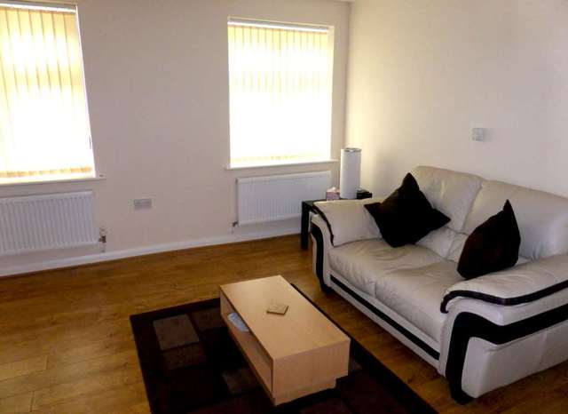  Image of 1 bedroom Flat to rent in Stirlings Road Wantage OX12 at Saxon House Stirlings Road Wantage, OX12 7ET