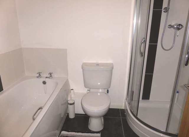  Image of 1 bedroom Flat to rent in Stirlings Road Wantage OX12 at Saxon House Stirlings Road Wantage, OX12 7ET