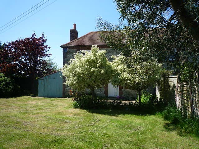  Image of 3 bedroom Semi-Detached house to rent in Easton Lane Sidlesham Chichester PO20 at Easton Lane  Sidlesham, PO20 7NU