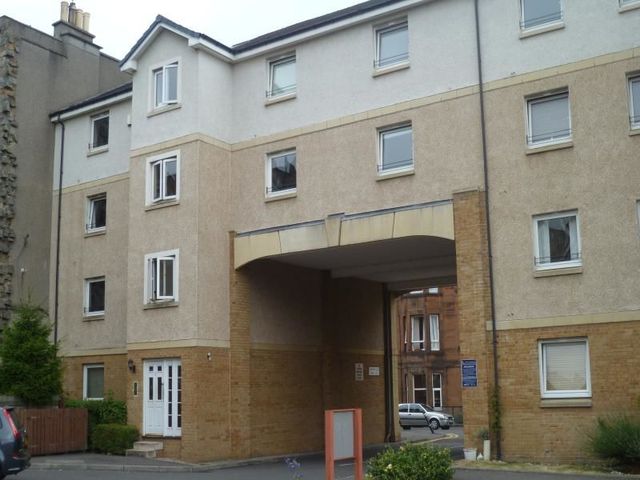  Image of 2 bedroom Flat to rent in Hermitage Park Lea Edinburgh EH6 at Leith Links Edinburgh Edinburgh, EH6 8DY