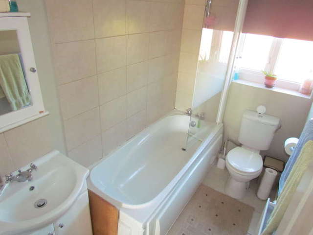  Image of 2 bedroom End of Terrace for sale in Bishops Avenue Worcester WR3 at Worcester Worcestershire Worcester, WR3 8XA