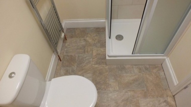  Image of Flat to rent in Harehills Avenue Leeds LS8 at Harehills Avenue  Leeds, LS8 4ET