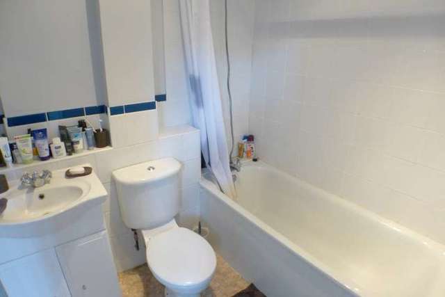  Image of 1 bedroom Flat for sale in Acacia Way Sidcup DA15 at Acacia Way The Hollies Sidcup, DA15 8WW