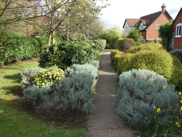  Image of 1 bedroom Flat for sale in Acacia Way Sidcup DA15 at Acacia Way The Hollies Sidcup, DA15 8WW