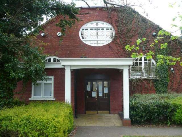  Image of 1 bedroom Flat for sale in Acacia Way Sidcup DA15 at Acacia Way The Hollies Sidcup, DA15 8WW