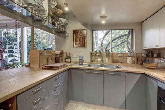  Image of 3 bedroom Detached house for sale in Addison Avenue London W11 at Addison Avenue Holland Park London, W11 4QS