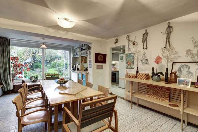  Image of 3 bedroom Detached house for sale in Addison Avenue London W11 at Addison Avenue Holland Park London, W11 4QS