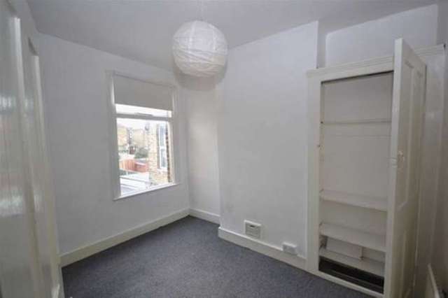  Image of 1 bedroom Flat for sale in Adelaide Road London E10 at London, E10 5NW