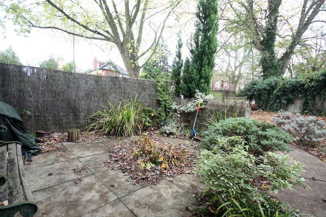  Image of 1 bedroom Maisonette to rent in Albany Mews Kingston upon Thames KT2 at Surrey  Kingston Upon Thames, KT2 5SL