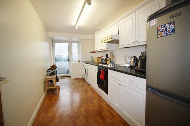  Image of 1 bedroom House Share to rent in Alexandra Road Ford Plymouth PL2 at Aexandra Road Ford Devonport, PL2 1JY