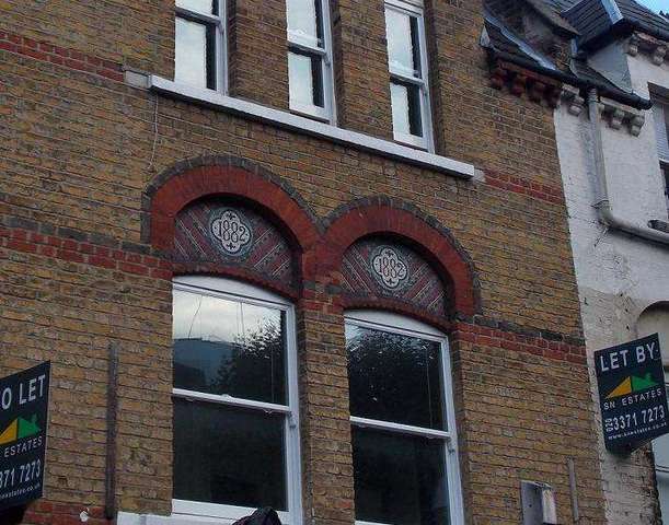  Image of Studio flat to rent in Churchway London NW1 at London, NW1 1LT