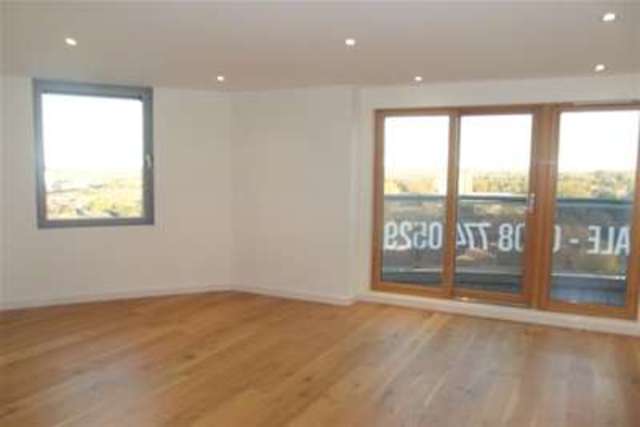  Image of 2 bedroom Flat to rent in Altyre Road Croydon CR0 at Croydon, CR0 5BP