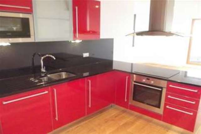  Image of 2 bedroom Flat to rent in Altyre Road Croydon CR0 at Croydon, CR0 5BP