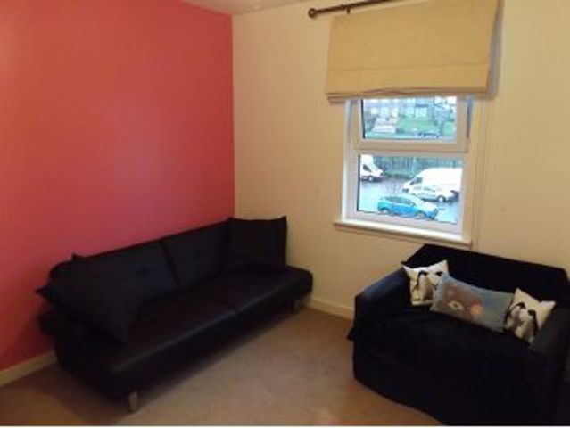 Image of 2 bedroom Flat to rent in Antonine Gate Duntocher Clydebank G81 at Duntocher West Dunbartonshire West Dunbartonshire, G81 6EG