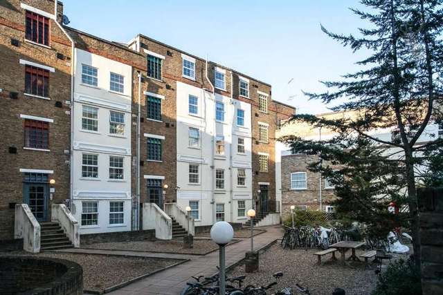  Image of 2 bedroom Flat to rent in Old Castle Street London E1 at Old Castle Street  London, E1 7NY