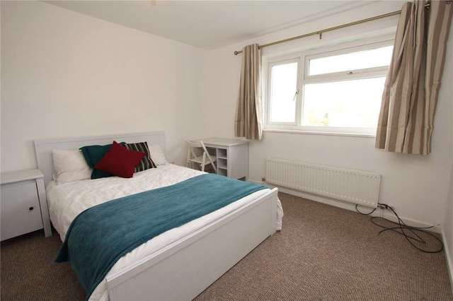  Image of House Share to rent in Arncliffe Bracknell RG12 at Bracknell Berkshire Easthampstead, RG12 7SB