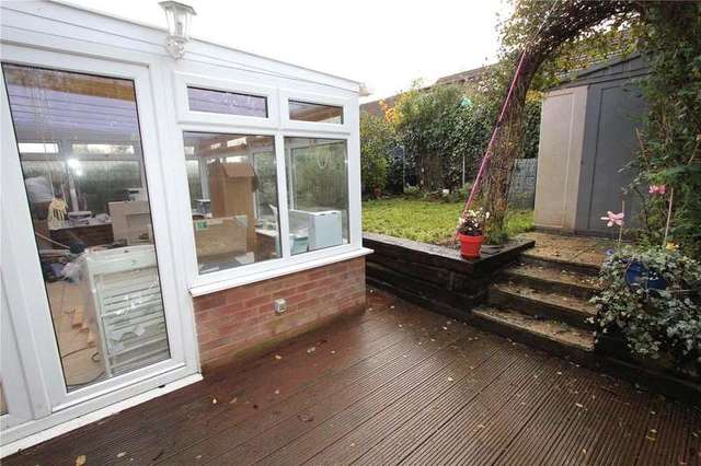  Image of House Share to rent in Arncliffe Bracknell RG12 at Bracknell Berkshire Easthampstead, RG12 7SB