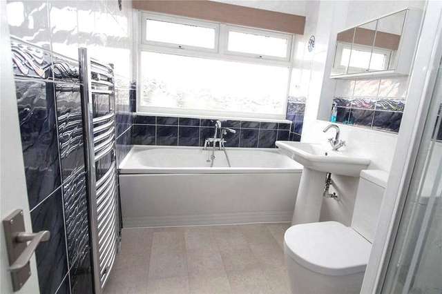  Image of House Share to rent in Arncliffe Bracknell RG12 at Bracknell Berkshire Easthampstead, RG12 7SB