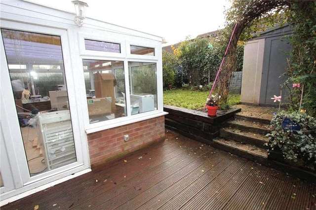  Image of House Share to rent in Arncliffe Bracknell RG12 at Bracknell Easthampstead, RG12 7SB