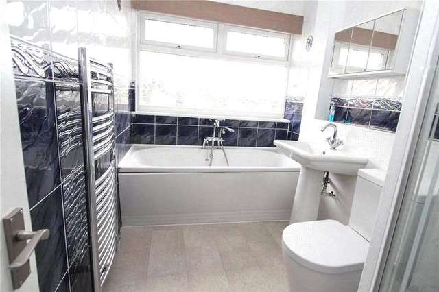  Image of House Share to rent in Arncliffe Bracknell RG12 at Bracknell Easthampstead, RG12 7SB