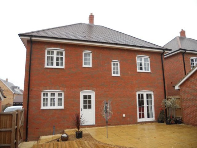  Image of 4 bedroom Detached house for sale in Bushfield Court Shortstown Bedford MK42 at Array Array Harrowden, MK42 0GJ