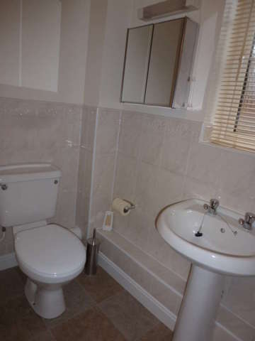 Image of 2 bedroom Flat to rent in Arthurs Close Emersons Green Bristol BS16 at Emersons Green Bristol Mangotsfield, BS16 7JB