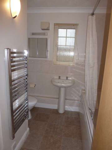  Image of 2 bedroom Flat to rent in Arthurs Close Emersons Green Bristol BS16 at Emersons Green Bristol Mangotsfield, BS16 7JB