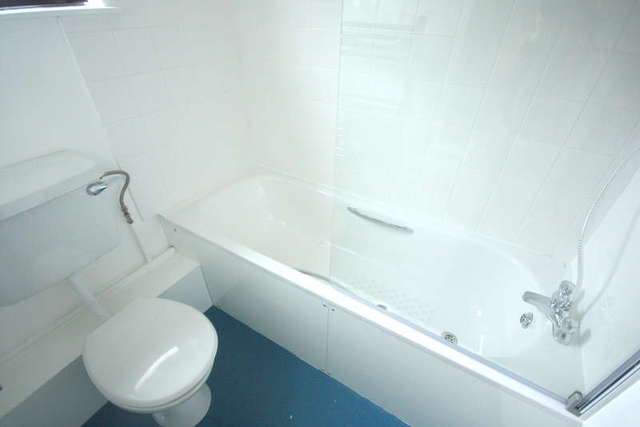  Image of 2 bedroom Terraced house to rent in Audric Close Kingston upon Thames KT2 at Surrey  Kingston upon Thames, KT2 6BP