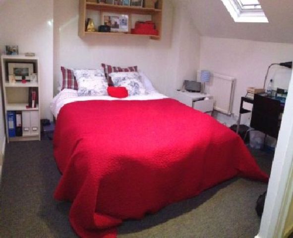  Image of 4 bedroom House Share to rent in Balfour Road Nottingham NG7 at Lenton Nottinghamshire Lenton, NG7 1NZ
