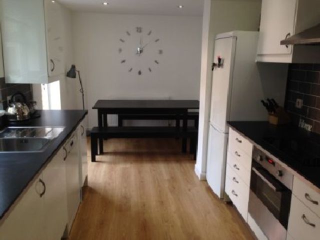  Image of 4 bedroom House Share to rent in Balfour Road Nottingham NG7 at Lenton Nottinghamshire Lenton, NG7 1NZ