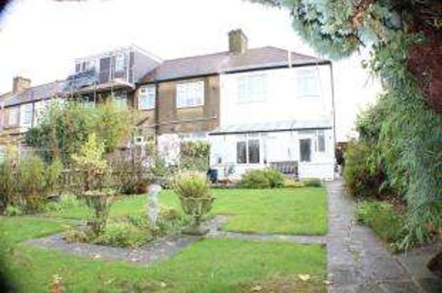  Image of 3 bedroom End of Terrace for sale in Greystone Gardens Ilford IG6 at Barkingside Ilford Barkingside, IG6 2HH