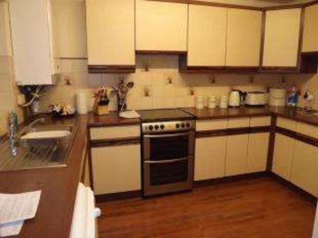  Image of 3 bedroom Terraced house for sale in Barry Way Basingstoke RG22 at Basingstoke Hampshire Kempshott, RG22 4NQ