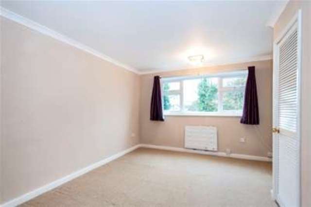  Image of 1 bedroom Flat to rent in Elson Road Gosport PO12 at Gosport, PO12 4AH