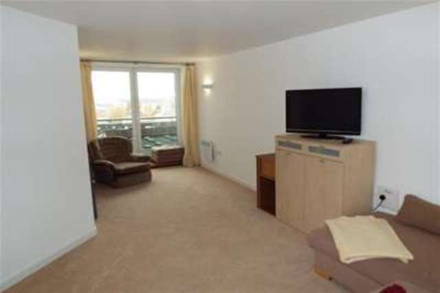  Image of 1 bedroom Flat to rent in New Road Brentwood CM14 at Brentwood, CM14 4GA