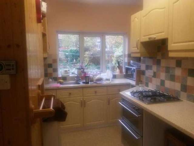  Image of 3 bedroom Semi-Detached house to rent in Beckminster Road Wolverhampton WV3 at Penn West Midlands Wolverhampton, WV3 7DZ