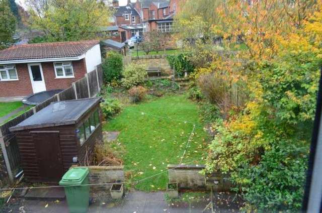  Image of 3 bedroom Semi-Detached house to rent in Beckminster Road Wolverhampton WV3 at Penn West Midlands Wolverhampton, WV3 7DZ