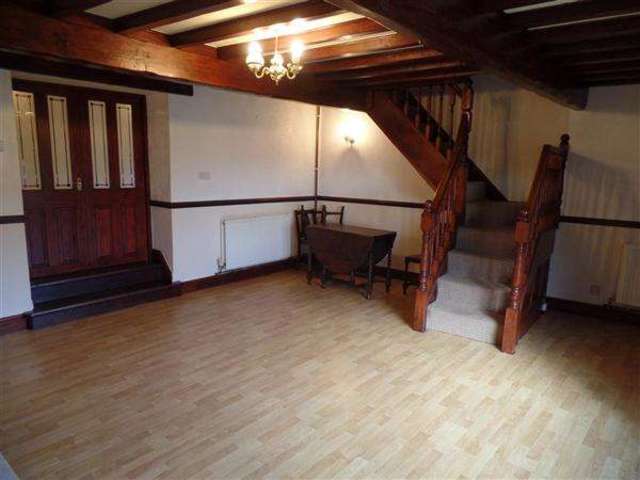  Image of 3 bedroom Semi-Detached house to rent in Bradshaw Lane Bradshaw Halifax HX2 at Halifax, HX2 9XD