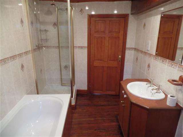  Image of 3 bedroom Semi-Detached house to rent in Bradshaw Lane Bradshaw Halifax HX2 at Halifax, HX2 9XD