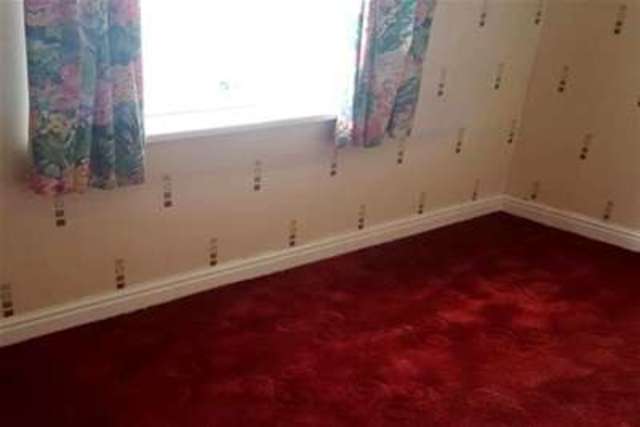  Image of 4 bedroom Bungalow to rent in Beechdale Avenue Great Barr Birmingham B44 at Birmingham, B44 9DH