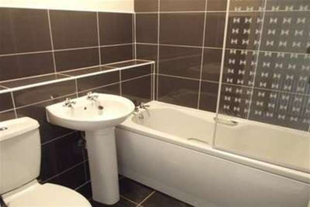  Image of 2 bedroom Flat to rent in Bellshaugh Gardens Kelvindale Glasgow G12 at Glasgow, G12 0SA
