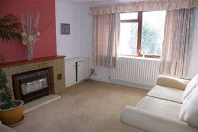  Image of 3 bedroom Semi-Detached house to rent in Broughton Road Bessacarr Doncaster DN4 at Doncaster, DN4 7HF