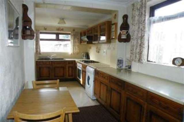  Image of 3 bedroom Semi-Detached house to rent in Broughton Road Bessacarr Doncaster DN4 at Doncaster, DN4 7HF