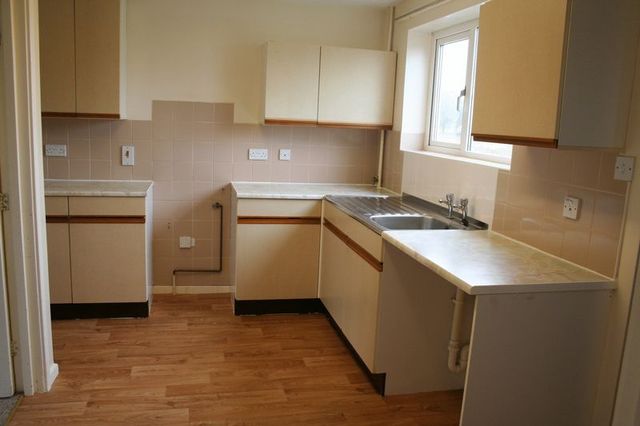  Image of 3 bedroom Terraced house for sale in Bettesworth Road Hemswell Cliff Gainsborough DN21 at Bettesworth Road Hemswell Cliff Gainsborough, DN21 5XW